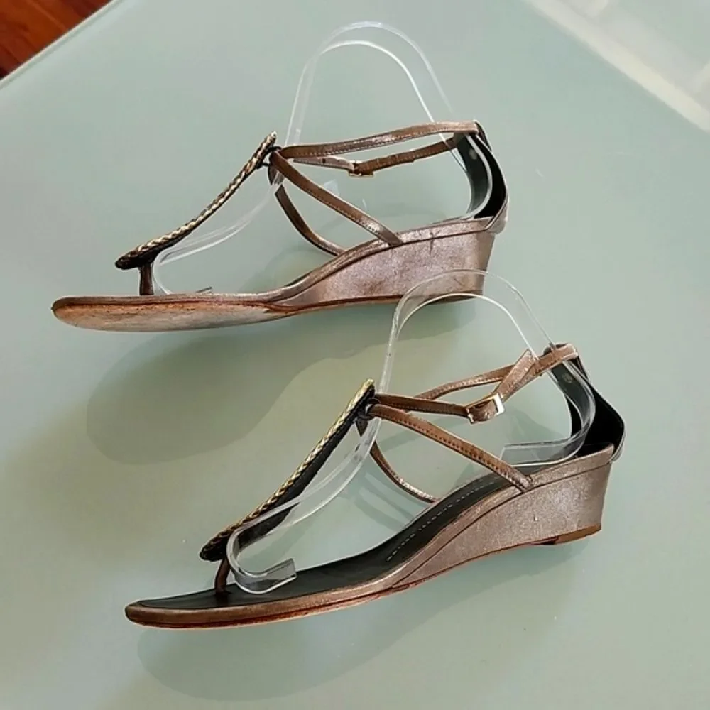 Giuseppe‎ Zanotti Crystal Embellished T-Strap Boho Luxe  Chic Sandals Size 39.5